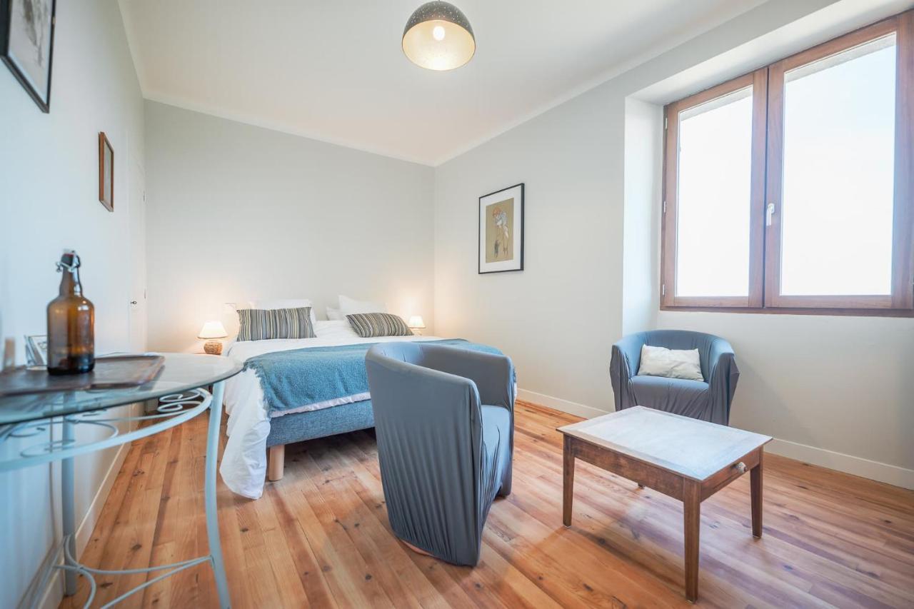Chambres Et Table D'Hotes - Les Jardins De La Longagne Saussenac Eksteriør bilde